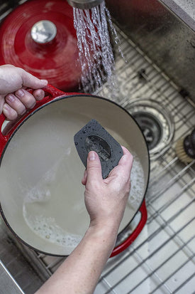 Lodge Pan Scrapers. Handheld Polycarbonate Cast Iron Pan Cleaners. (2-Pack. Red/Black)